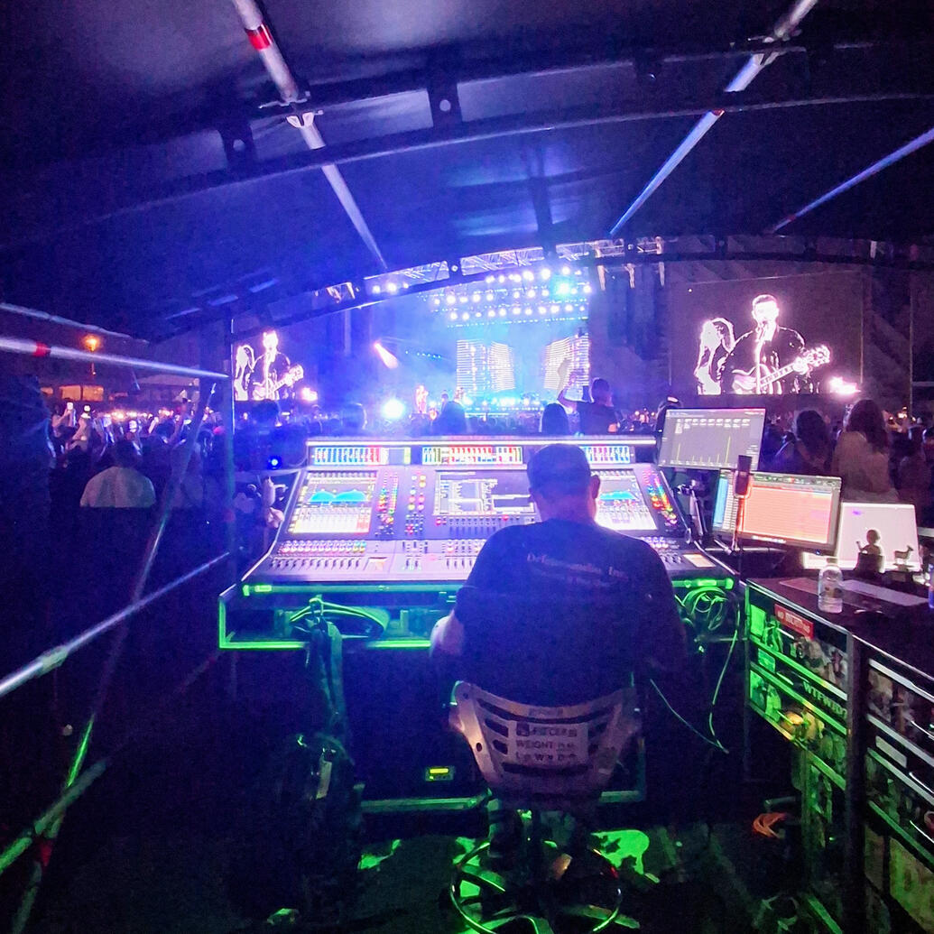 Justin Timberlake @ İstanbul (System Designer & Engineer)